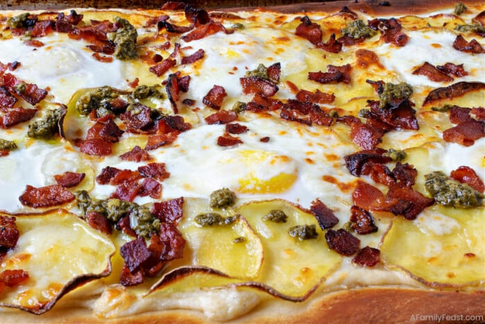 Breakfast Pizza - A Family Feast
