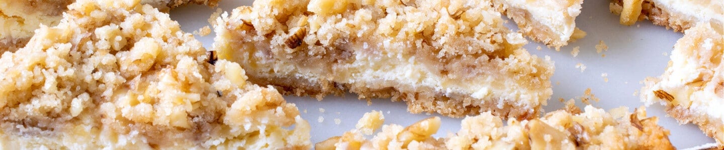 Cream Cheese Crumb Bars - A Family Feast