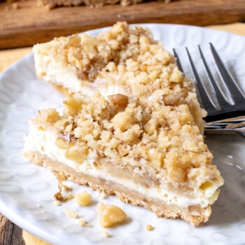 Cream Cheese Crumb Bars - A Family Feast