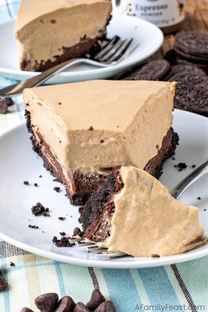 एस्प्रेसो ब्लैक बॉटम पाई - एक पारिवारिक दावत