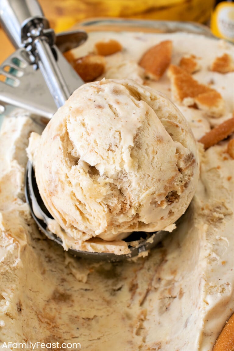 No-Churn Banana Pudding Ice Cream - A Family Feast