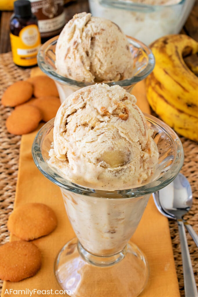 No-Churn Banana Pudding Ice Cream - A Family Feast